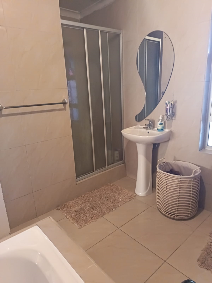 3 Bedroom Property for Sale in Tuscany Glen Western Cape